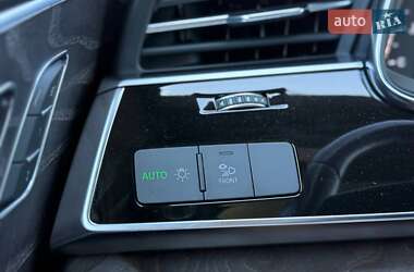 Позашляховик / Кросовер Audi Q7 2019 в 
