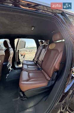 Позашляховик / Кросовер Audi Q7 2020 в 