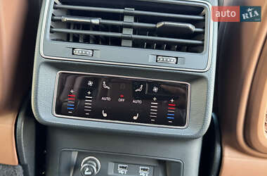 Позашляховик / Кросовер Audi Q7 2020 в 