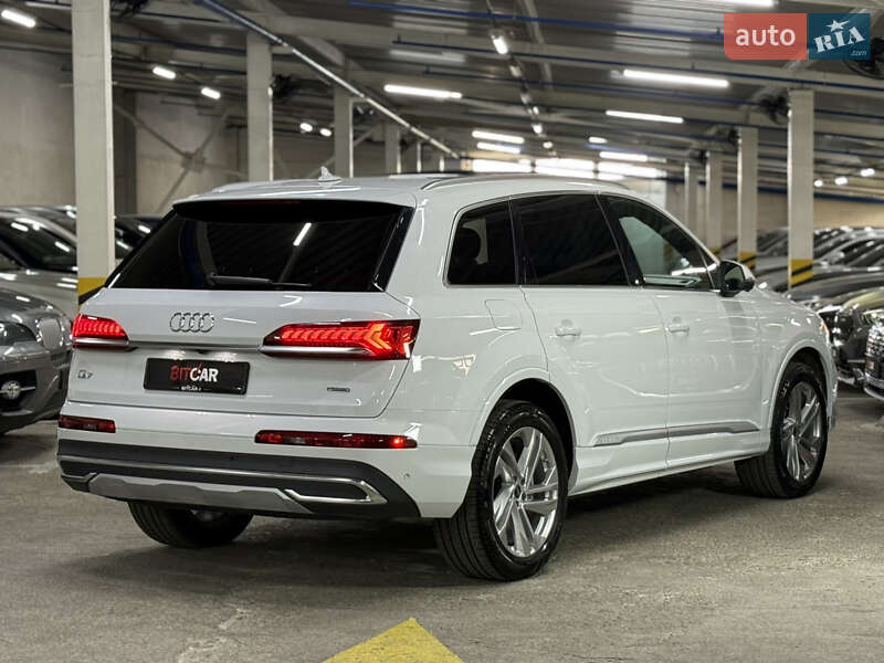 Позашляховик / Кросовер Audi Q7 2021 в Одесі фото 11 Позашляховик / Кросовер Audi Q7 2021 в Одесі