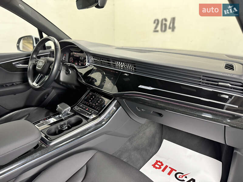 Позашляховик / Кросовер Audi Q7 2021 в Одесі фото 28 Позашляховик / Кросовер Audi Q7 2021 в Одесі
