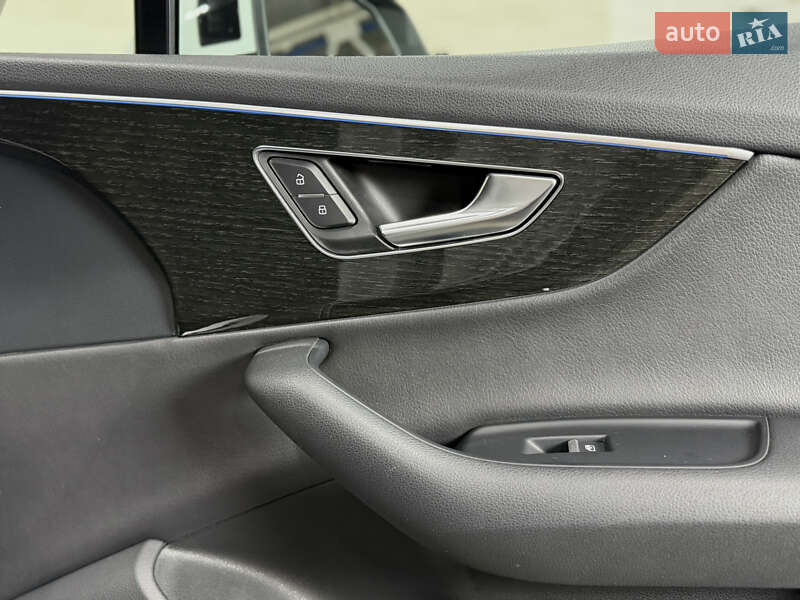 Позашляховик / Кросовер Audi Q7 2021 в Одесі фото 26 Позашляховик / Кросовер Audi Q7 2021 в Одесі