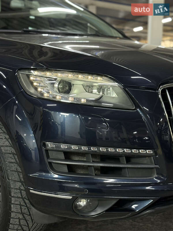 Позашляховик / Кросовер Audi Q7 2012 в Одесі