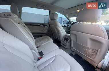 Внедорожник / Кроссовер Audi Q7 2015 в 