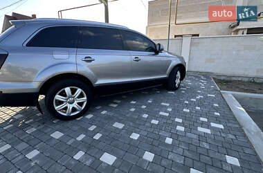 Позашляховик / Кросовер Audi Q7 2007 в 