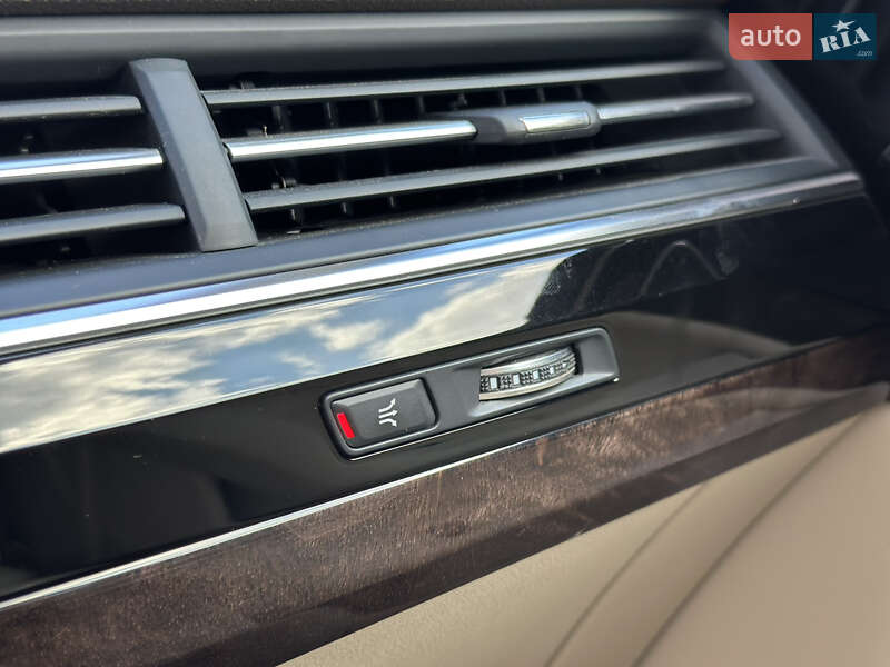 Внедорожник / Кроссовер Audi Q7 2016 в Луцке