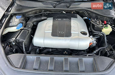 Внедорожник / Кроссовер Audi Q7 2008 в 