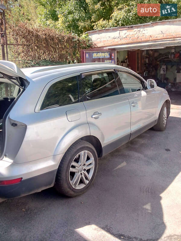 Позашляховик / Кросовер Audi Q7 2006 в Полтаві фото 5 Позашляховик / Кросовер Audi Q7 2006 в Полтаві