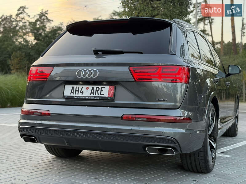 Позашляховик / Кросовер Audi Q7 2018 в Києві