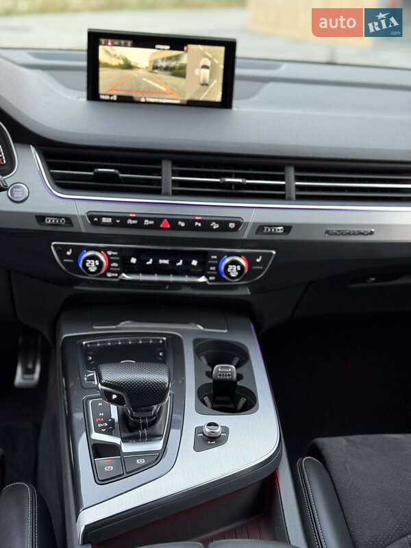 Позашляховик / Кросовер Audi Q7 2018 в Києві