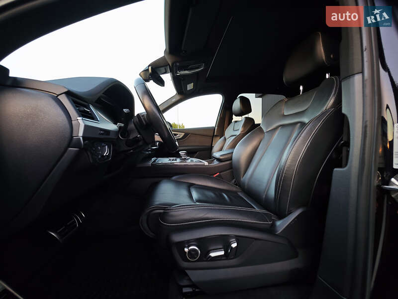Позашляховик / Кросовер Audi Q7 2018 в Дубні фото 38 Позашляховик / Кросовер Audi Q7 2018 в Дубні