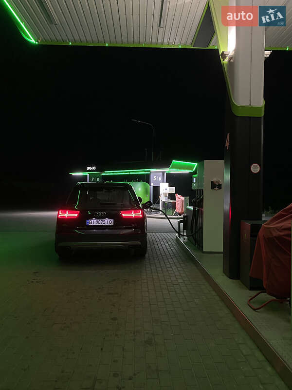 Позашляховик / Кросовер Audi Q7 2018 в Кременчуці