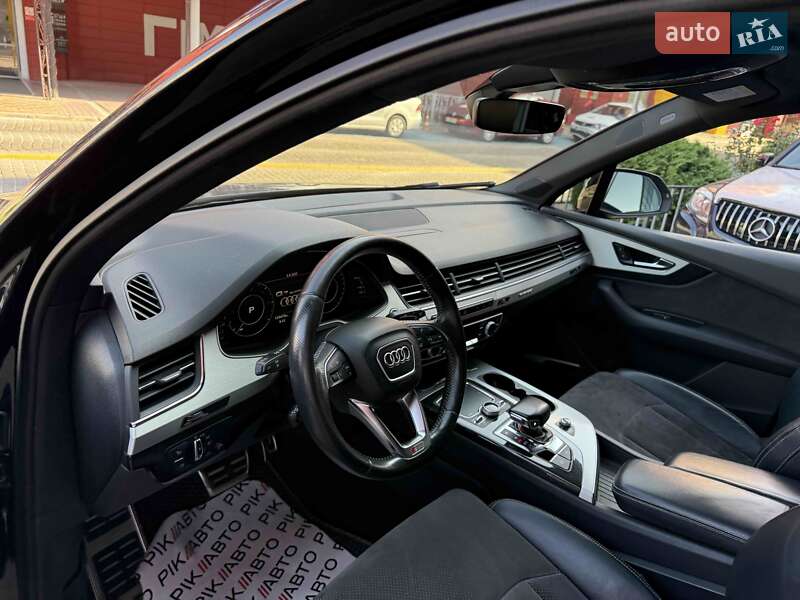 Внедорожник / Кроссовер Audi Q7 2016 в Львове