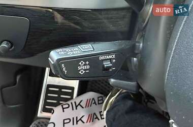 Позашляховик / Кросовер Audi Q7 2016 в 