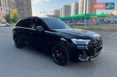 Внедорожник / Кроссовер Audi Q7 2024 в 
