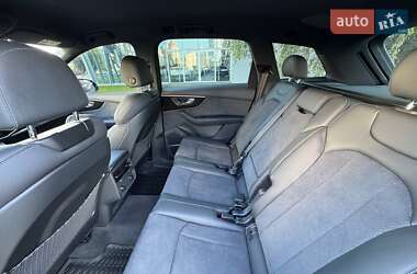 Внедорожник / Кроссовер Audi Q7 2024 в 
