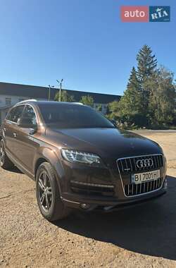 Позашляховик / Кросовер Audi Q7 2013 в Гадячі