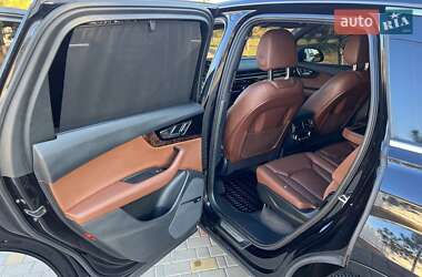 Внедорожник / Кроссовер Audi Q7 2015 в Измаиле