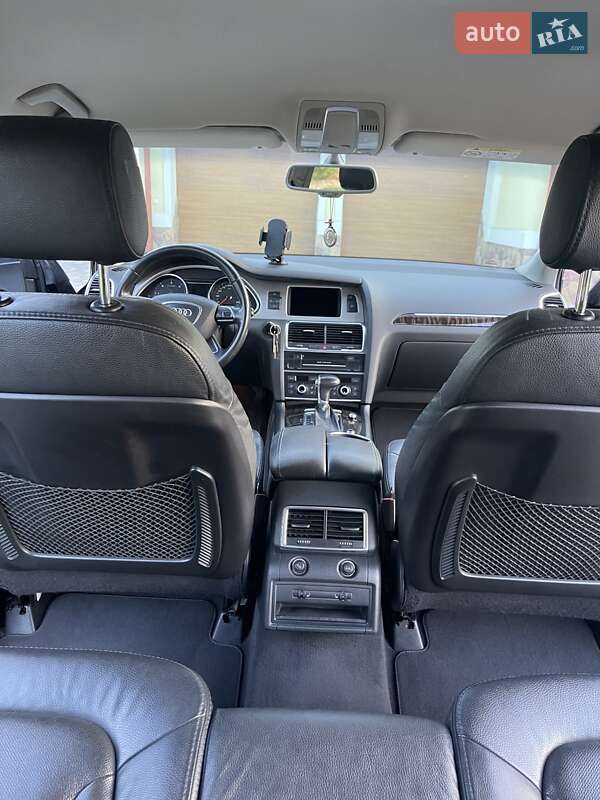 Позашляховик / Кросовер Audi Q7 2015 в Чорткові