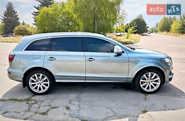Позашляховик / Кросовер Audi Q7 2008 в 