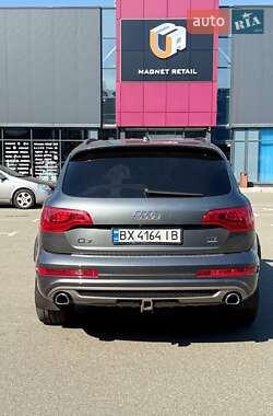 Позашляховик / Кросовер Audi Q7 2013 в 