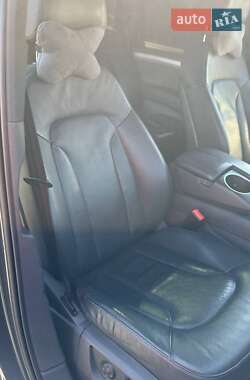Позашляховик / Кросовер Audi Q7 2013 в 