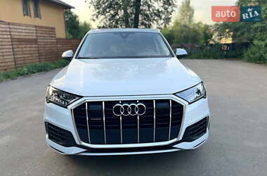 Внедорожник / Кроссовер Audi Q7 2020 в 
