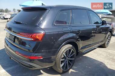 Внедорожник / Кроссовер Audi Q7 2021 в 