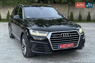 Внедорожник / Кроссовер Audi Q7 2016 в 
