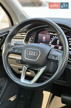 Внедорожник / Кроссовер Audi Q7 2019 в 