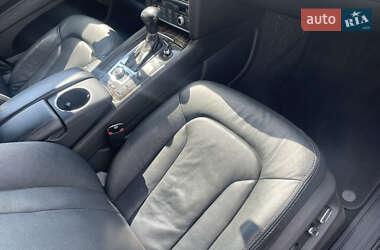 Позашляховик / Кросовер Audi Q7 2015 в 