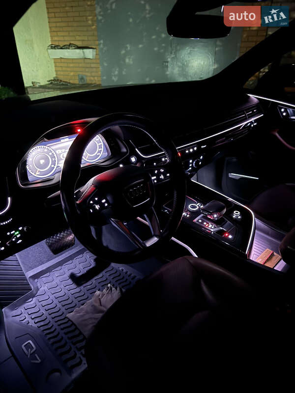 Внедорожник / Кроссовер Audi Q7 2016 в Полтаве фото 22 Внедорожник / Кроссовер Audi Q7 2016 в Полтаве