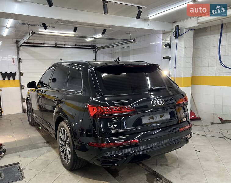 Внедорожник / Кроссовер Audi Q7 2021 в Одессе