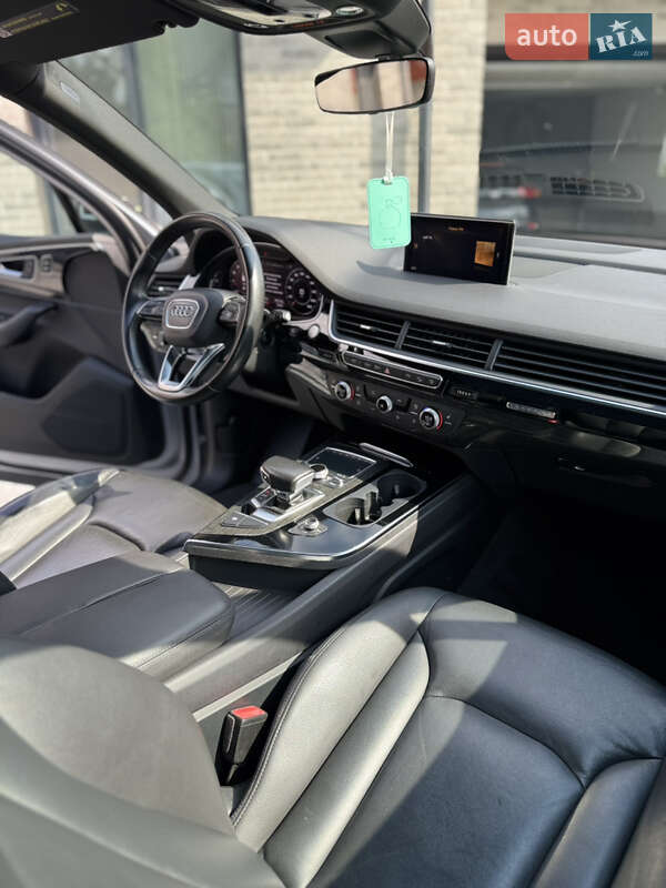 Внедорожник / Кроссовер Audi Q7 2016 в Тернополе