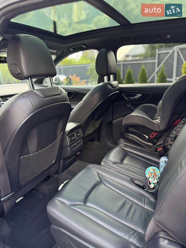 Внедорожник / Кроссовер Audi Q7 2016 в Тернополе