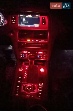 Позашляховик / Кросовер Audi Q7 2014 в 