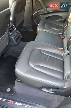 Позашляховик / Кросовер Audi Q7 2014 в 