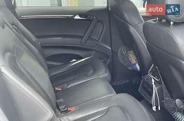 Внедорожник / Кроссовер Audi Q7 2015 в 