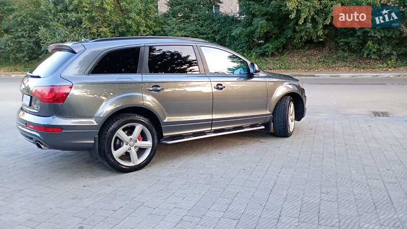 Позашляховик / Кросовер Audi Q7 2015 в Тернополі