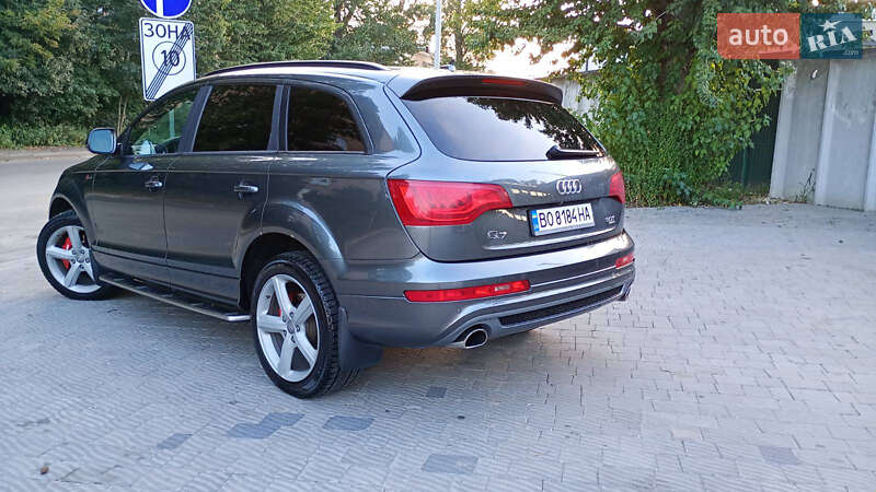 Позашляховик / Кросовер Audi Q7 2015 в Тернополі