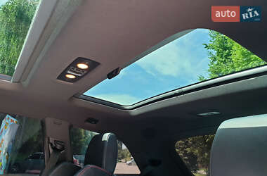 Позашляховик / Кросовер Audi Q7 2015 в 