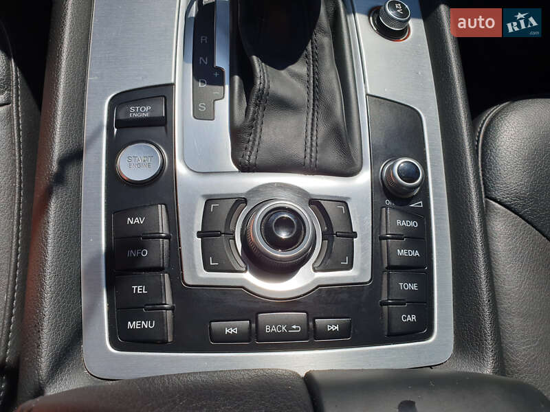 Позашляховик / Кросовер Audi Q7 2015 в Тернополі