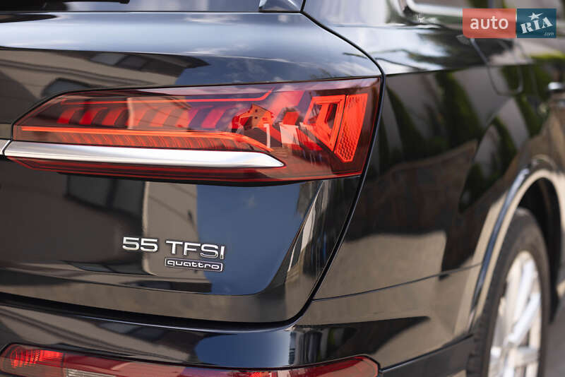Позашляховик / Кросовер Audi Q7 2022 в Львові