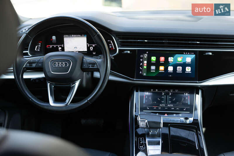 Позашляховик / Кросовер Audi Q7 2022 в Львові