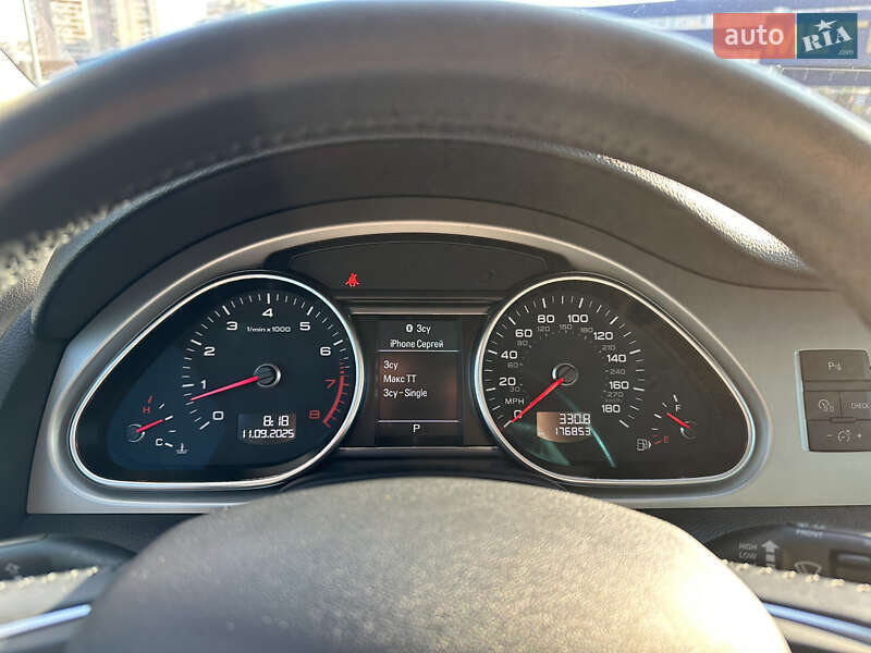 Позашляховик / Кросовер Audi Q7 2015 в Києві