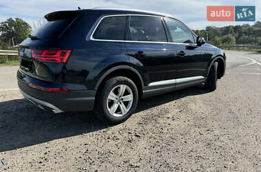Внедорожник / Кроссовер Audi Q7 2016 в 
