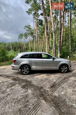 Внедорожник / Кроссовер Audi Q7 2006 в 