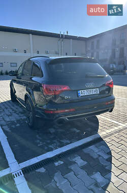 Внедорожник / Кроссовер Audi Q7 2013 в 