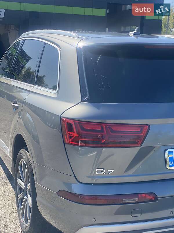 Внедорожник / Кроссовер Audi Q7 2017 в Днепре фото 4 Внедорожник / Кроссовер Audi Q7 2017 в Днепре