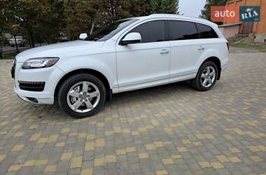 Внедорожник / Кроссовер Audi Q7 2015 в 